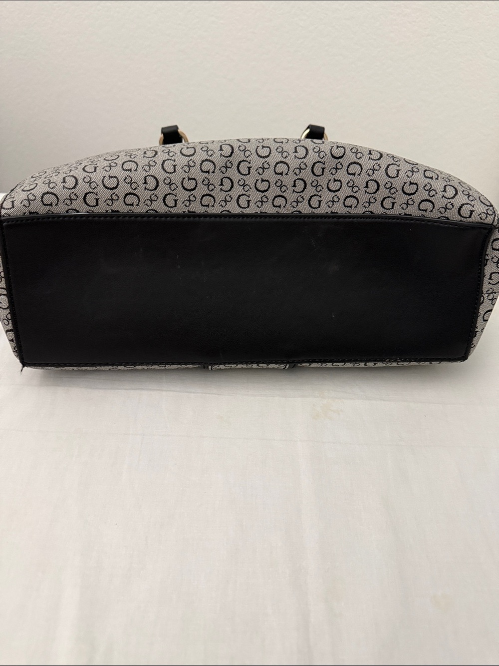 GUESS Gray Monogram Satchel with Black Handles and Gold Accents - Picture 4 of 4